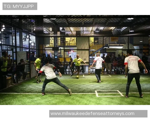 赛后分析:上海足球队与重庆足球队的比赛节奏与战术对比探讨